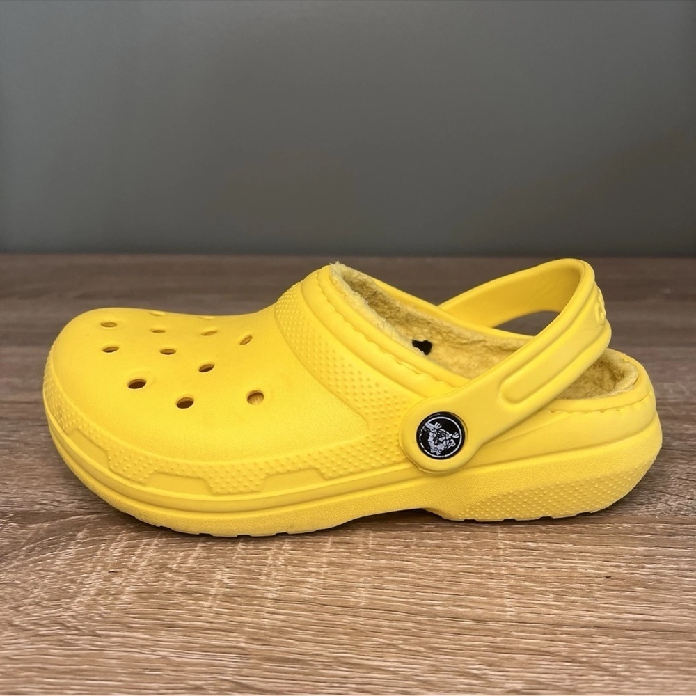 Crocs Youth J2 Fleece-Lined Classic Clogs Yellow | Kids Slip-On Shoes